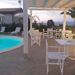 فندق Borgo Di Santa Barbara سانتا دومينيكا