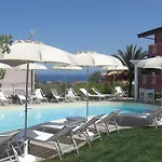 فندق Borgo Di Santa Barbara سانتا دومينيكا