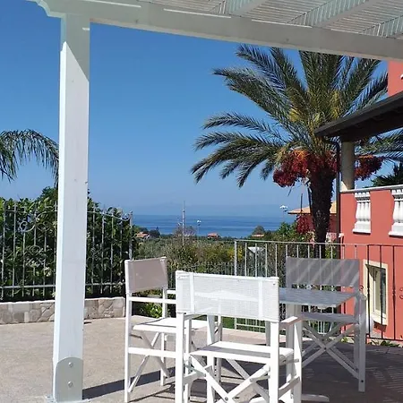 博尔戈迪圣巴巴拉酒店 酒店