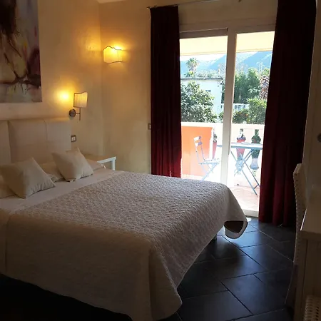 Borgo Di Santa Barbara 4*