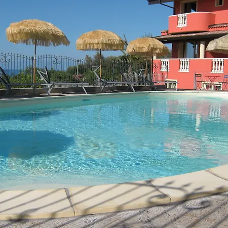 博尔戈迪圣巴巴拉酒店 4* 圣多米尼卡