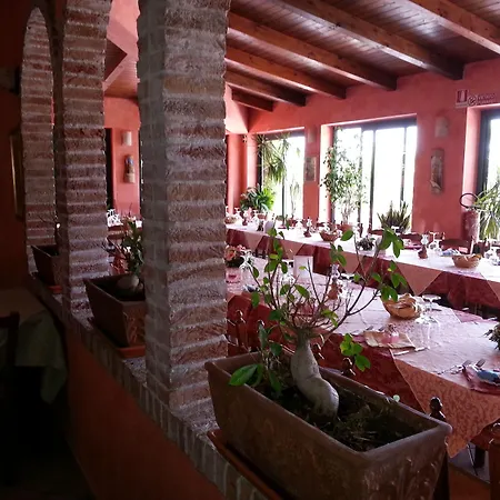 Borgo Di Santa Barbara 4*