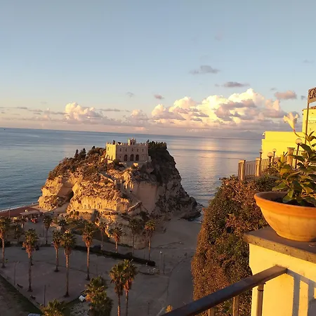 Borgo Di Santa Barbara سانتا دومينيكا