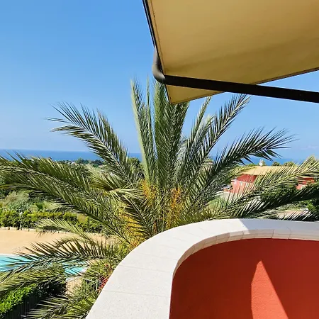 Borgo Di Santa Barbara ホテル 4*