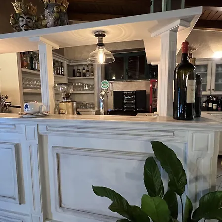 Borgo Di Santa Barbara サンタ・ドメーニカ