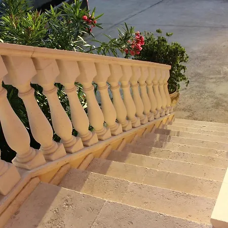 Borgo Di Santa Barbara 호텔