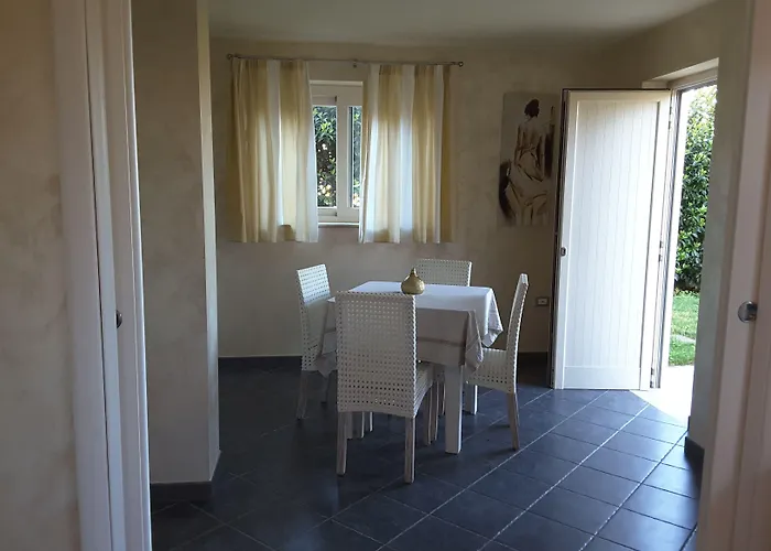 Borgo Di Santa Barbara מלון 4*