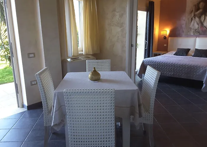 Borgo Di Santa Barbara מלון