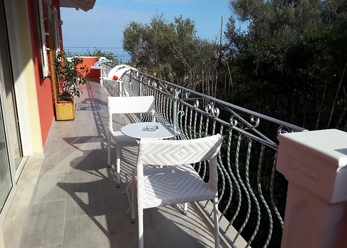 Borgo Di Santa Barbara 4* סנטה דומניקה