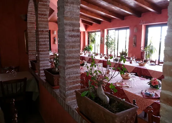 Borgo Di Santa Barbara 4*