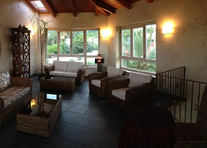 מלון Borgo Di Santa Barbara סנטה דומניקה