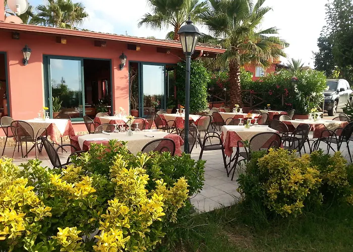 Borgo Di Santa Barbara מלון 4*