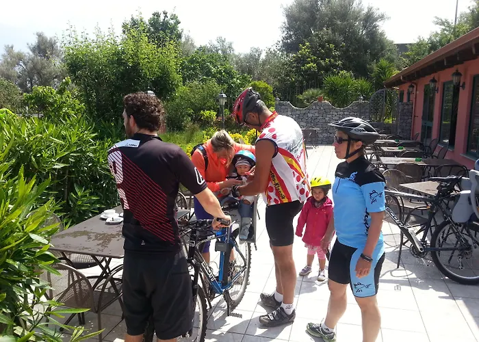 Borgo Di Santa Barbara 4*